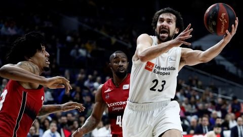 Llull entra a canasta 