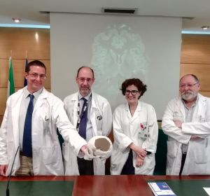 Ibáñez, Serrano, Fernández y Muñoz, doctores que han realizado la intervención Ibáñez, Serrano, Fernández y Muñoz, doctores que han realizado la intervención