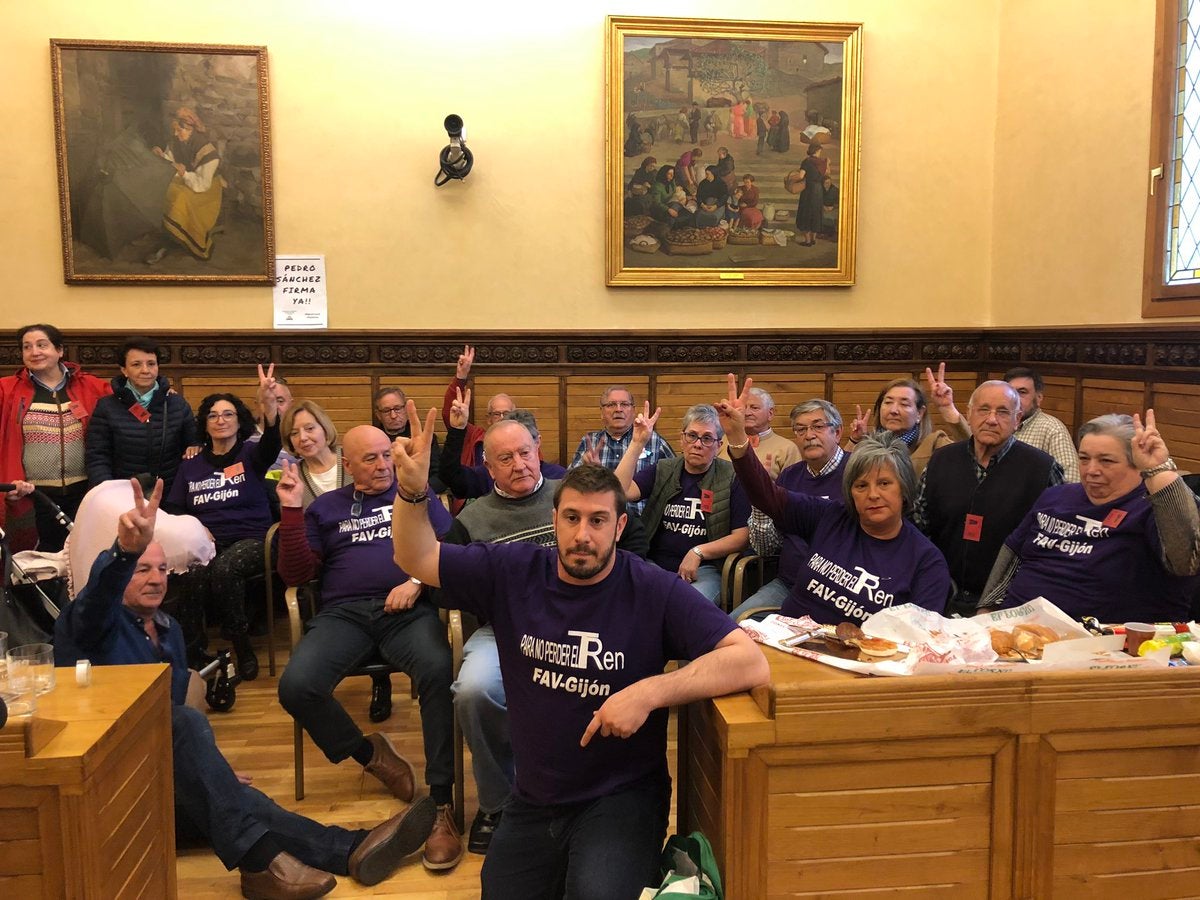 Gijón en la Onda 04/04/2019 con Ana Fierro Gijón en la Onda 04/04/2019 con Ana Fierro