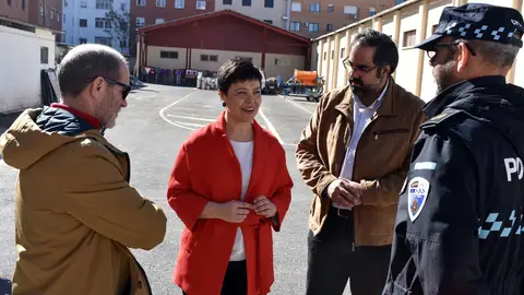 Pilar Zamora, durante su visita al Guardapasos de Ciudad Real Pilar Zamora, durante su visita al Guardapasos de Ciudad Real