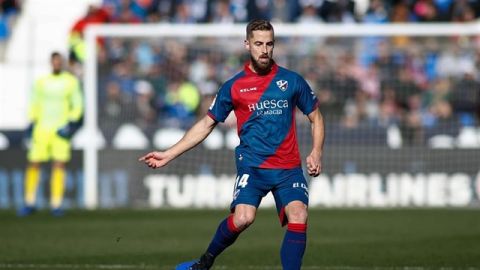 Pulido, defensa del Huesca