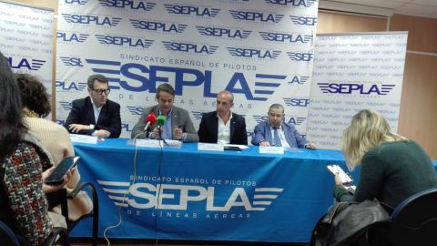 Rueda de prensa Sepla Air Nostrum