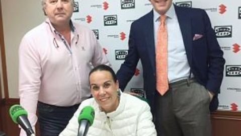 Eva María Masías, en Onda Cero Ciudad Real donde es tertuliana del programa "Hasta la bola" Eva María Masías, en Onda Cero Ciudad Real donde es tertuliana del programa "Hasta la bola"
