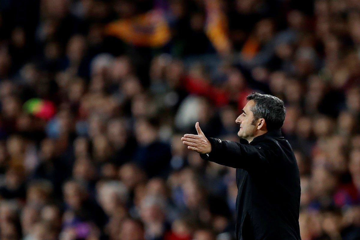 Ernesto Valverde: "Estamos un poco más cerca de ganar LaLiga pero quedan siete partidos" Ernesto Valverde: "Estamos un poco más cerca de ganar LaLiga pero quedan siete partidos"