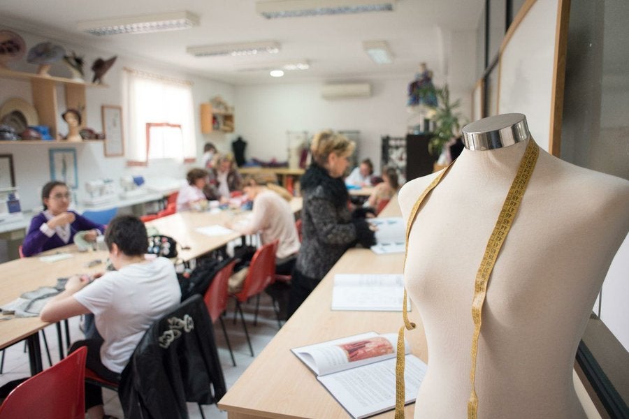 Mujeres con Historia: Anne Cole Lowe, la primera diseñadora afroamericana Mujeres con Historia: Anne Cole Lowe, la primera diseñadora afroamericana