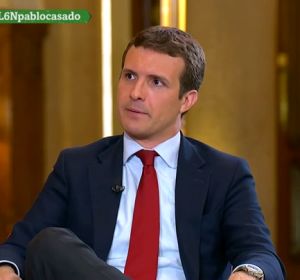 Pablo Casado se compromete a no derogar la Ley de Violencia de Género como pide Vox: "Hay que seguir erradicando esta lacra" Pablo Casado se compromete a no derogar la Ley de Violencia de Género como pide Vox: "Hay que seguir erradicando esta lacra"