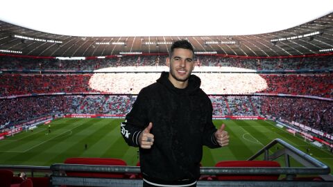 Lucas Hern&aacute;ndez posa sonriente en el Allianz Arena