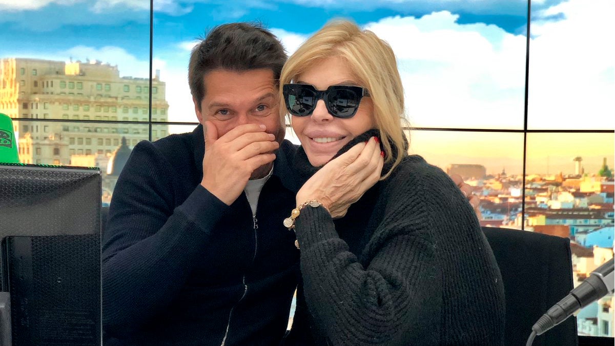 Bibiana Fernández: "Las botellas en mi casa no llegan a vintage porque me las bebo corriendo" Bibiana Fernández: "Las botellas en mi casa no llegan a vintage porque me las bebo corriendo"