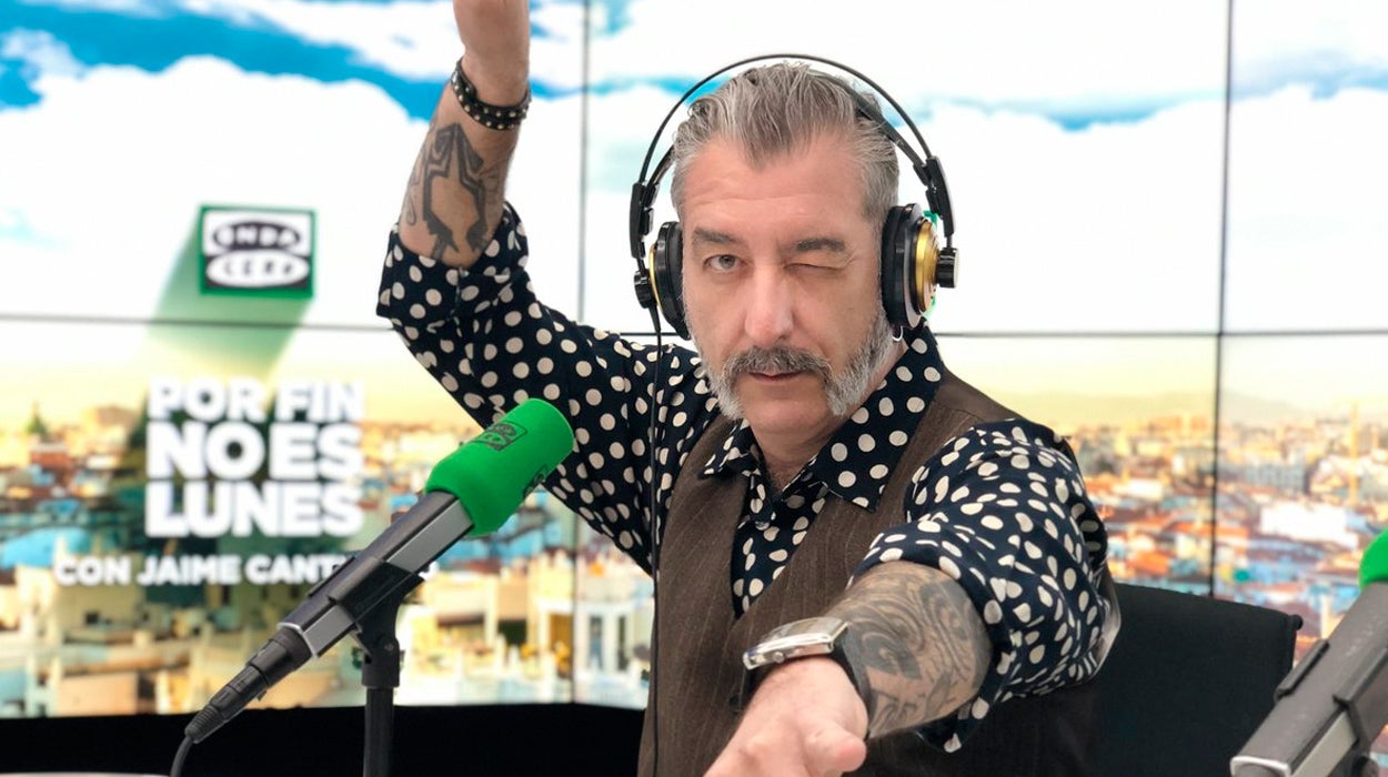 Fernando Eiras: "Las buenas bendiciones de Pastora Soraya" Fernando Eiras: "Las buenas bendiciones de Pastora Soraya"