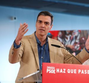 Pedro Sánchez en un acto de precampaña Pedro Sánchez en un acto de precampaña