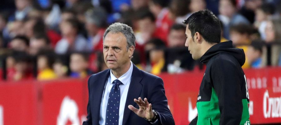Joaquín Caparrós, entrenador del Sevilla Joaquín Caparrós, entrenador del Sevilla
