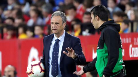 Joaqu&iacute;n Caparr&oacute;s, entrenador del Sevilla