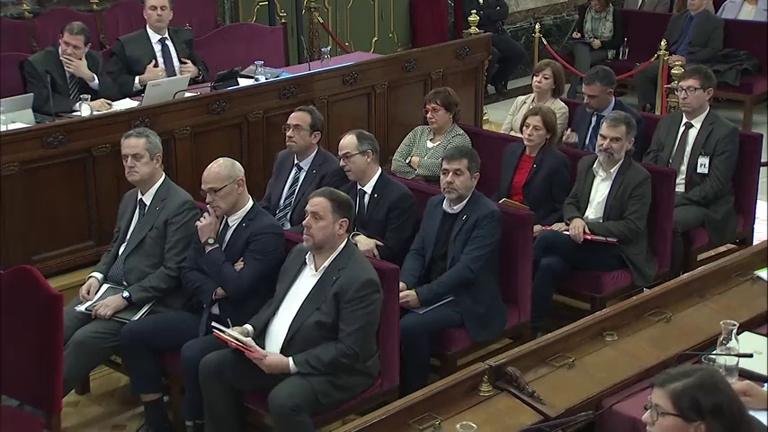 El Supremo estudia el indulto a los presos del 'procés' y pide a Fiscalía que justifique la medida en un informe El Supremo estudia el indulto a los presos del 'procés' y pide a Fiscalía que justifique la medida en un informe