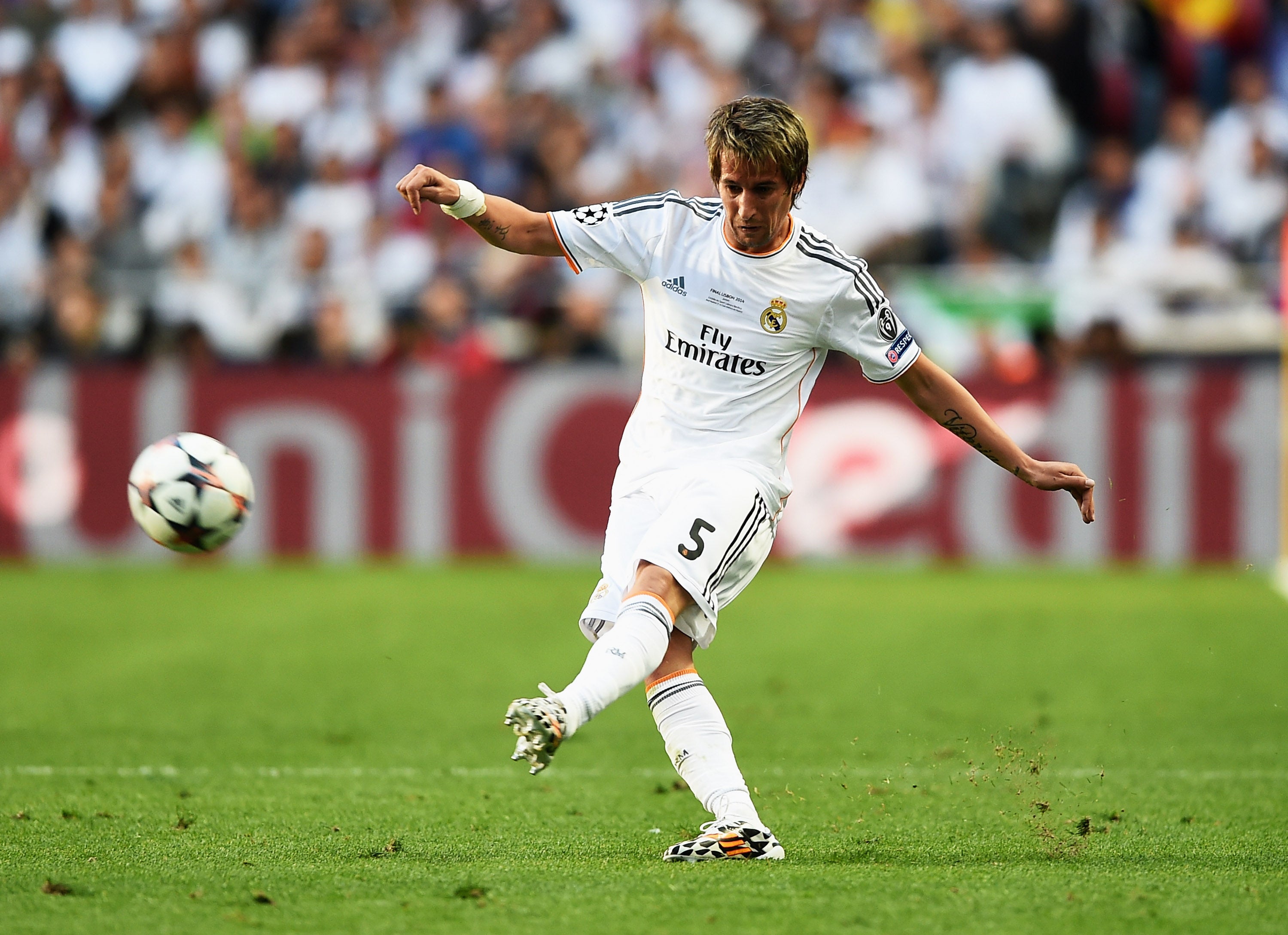 Enigmático Coentrao: "Me gustaría hablar de mi salida del Real Madrid, pero por desgracia no puedo" Enigmático Coentrao: "Me gustaría hablar de mi salida del Real Madrid, pero por desgracia no puedo"