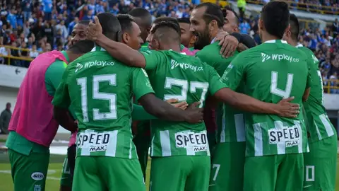 Los jugadores del Atlético Nacional celebran un gol Los jugadores del Atlético Nacional celebran un gol