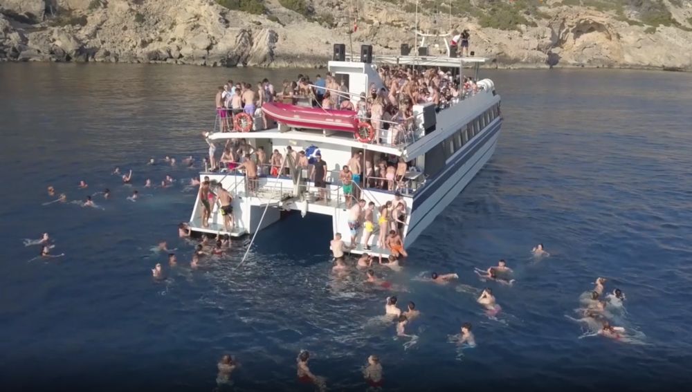 Sunset Booze Cruise, 'party boat' en Magaluf (Calvià).