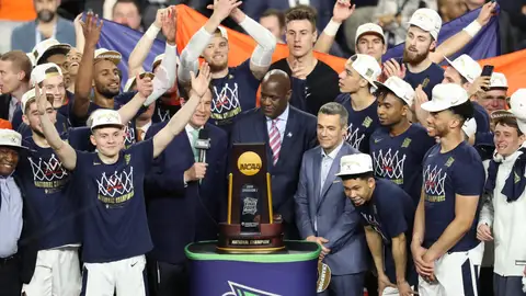 Los Virginia Cavaliers celebran el título de campeones de la NCAA Los Virginia Cavaliers celebran el título de campeones de la NCAA