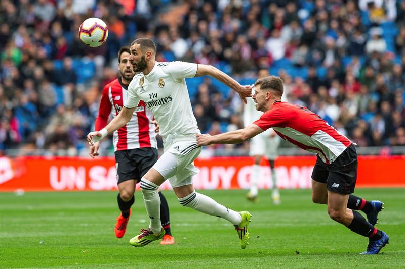Benzema lidera con un hattrick la victoria del Real Madrid ante el Athletic Benzema lidera con un hattrick la victoria del Real Madrid ante el Athletic