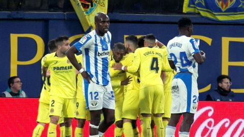 Los jugadores del Villarreal celebran un gol ante el Legan&eacute;s