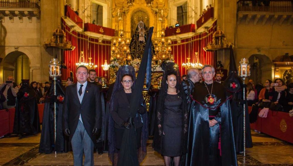 Tripleta de la Trencà del Guió de la Semana Santa de Elche de 2019 en la basílica de Santa María.