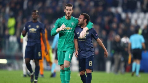 De Gea, con Juan Mata