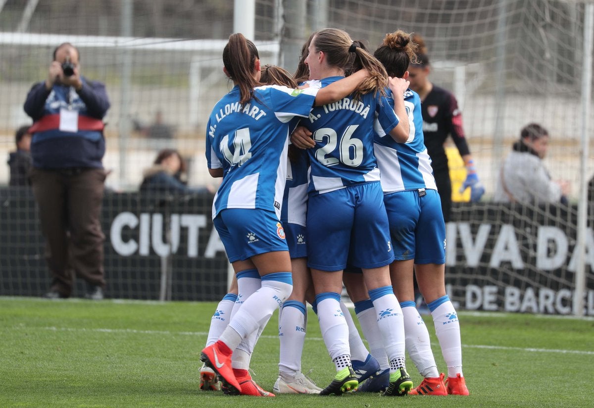 Cornellá se vuelca con el fútbol femenino: habrá lleno para ver el Espanyol vs Atlético en el RCDE Stadium Cornellá se vuelca con el fútbol femenino: habrá lleno para ver el Espanyol vs Atlético en el RCDE Stadium