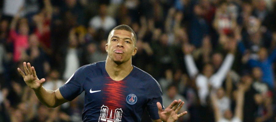 Kylian MBappé celebra un gol ante el Mónaco Kylian MBappé celebra un gol ante el Mónaco