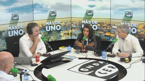 VÍDEO ¿Cómo han vivido Ana Pastor y Vicente Vallés el cambio de criterio de la dirección de RTVE sobre la fecha del debate?