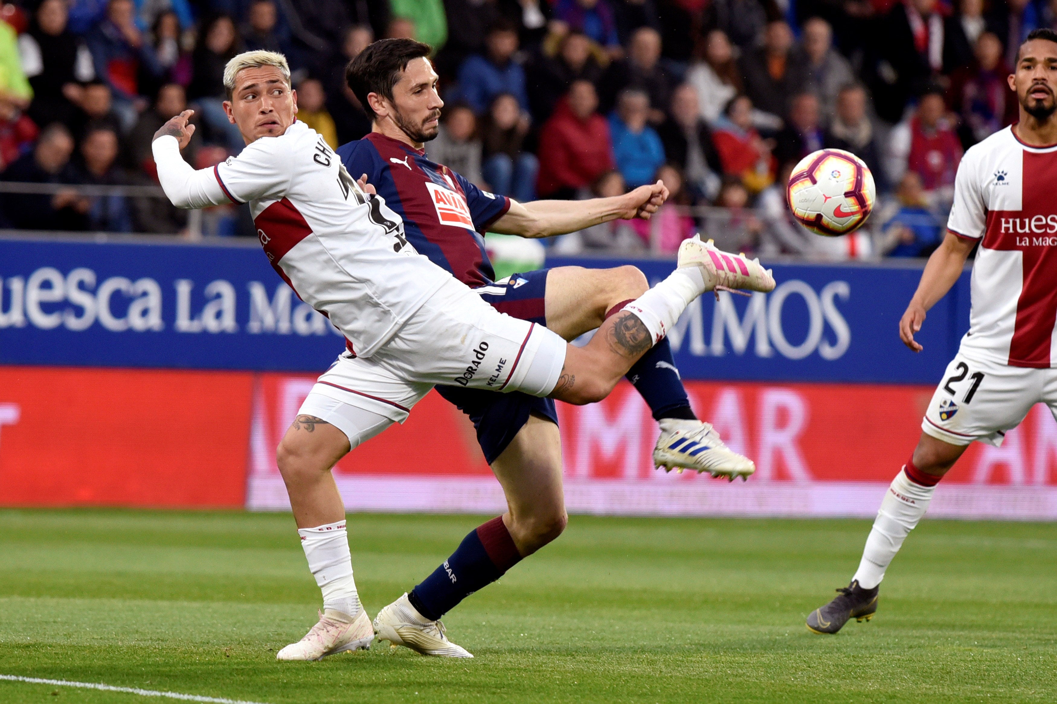 Huesca 2-0 Eibar | Dos golazos en tres minutos animan al Huesca Huesca 2-0 Eibar | Dos golazos en tres minutos animan al Huesca