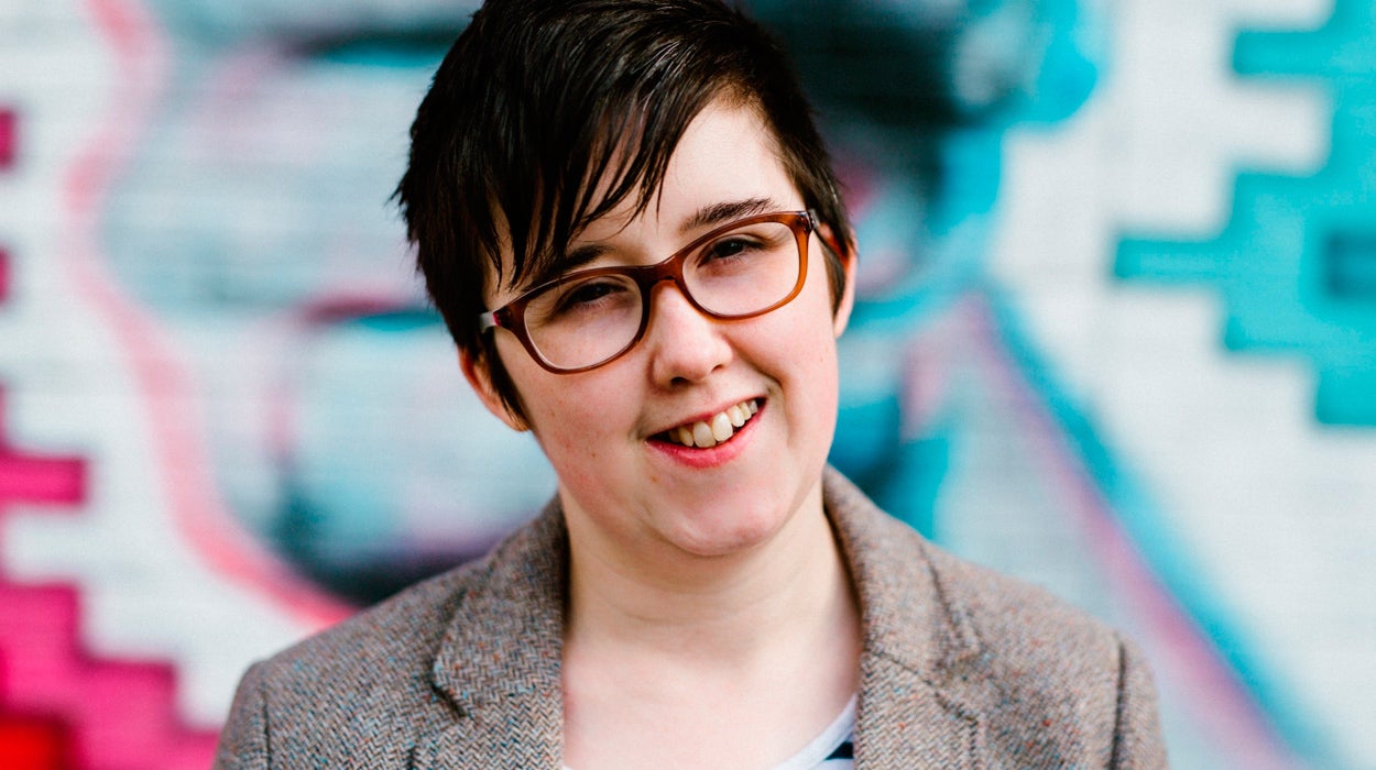 Detenida una mujer de 57 años por el asesinato de la periodista Lyra Mckee en Irlanda del Norte Detenida una mujer de 57 años por el asesinato de la periodista Lyra Mckee en Irlanda del Norte