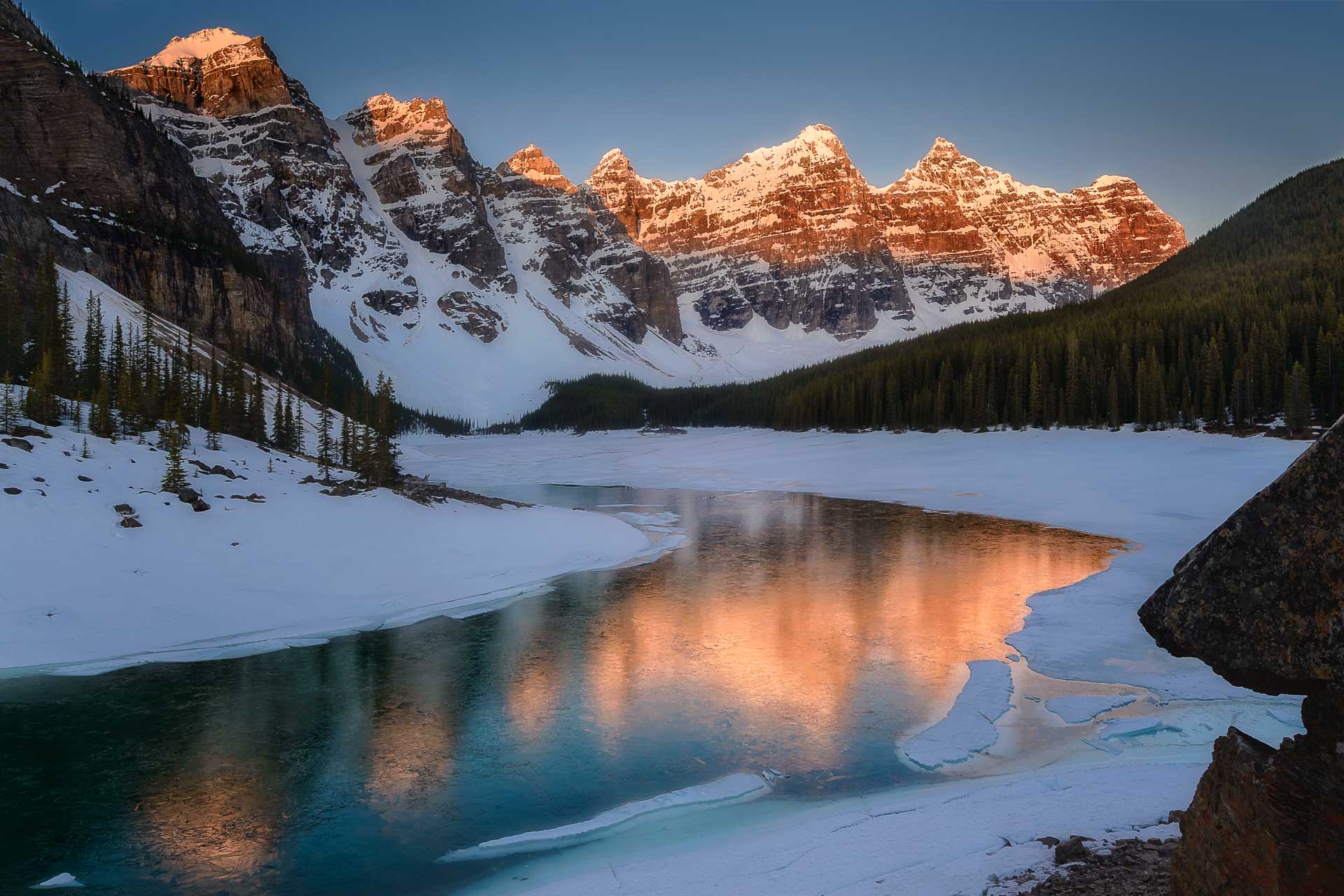 Aventura con Sebas Álvaro: La trágica muerte de tres alpinistas en un accidente en las rocosas de Canadá episode artwork