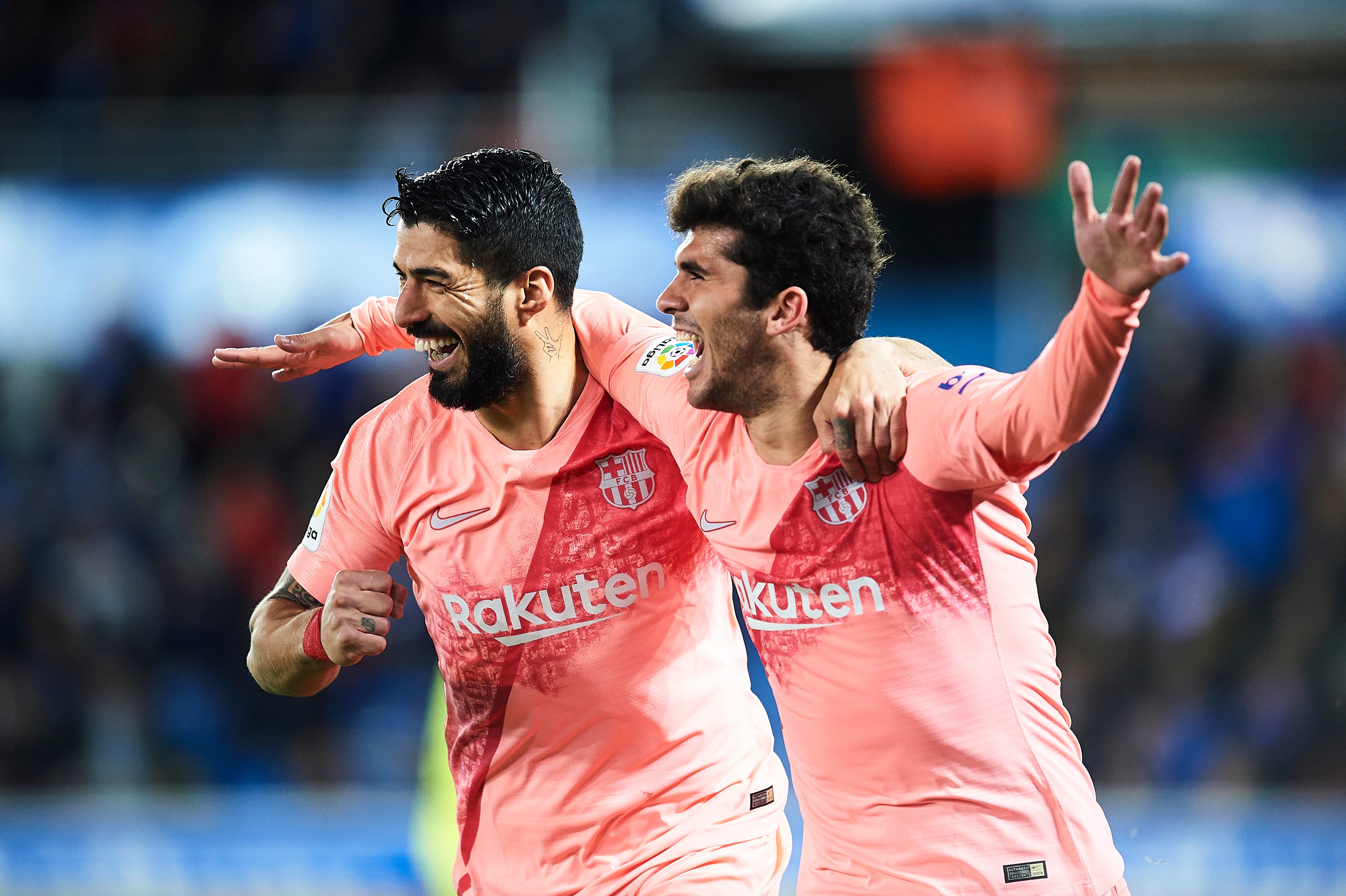 Alavés 0-2 Barcelona | Aleña y Luis Suárez enseñan al Barcelona el camino del alirón Alavés 0-2 Barcelona | Aleña y Luis Suárez enseñan al Barcelona el camino del alirón