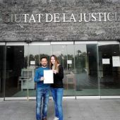 Cristina Martínez y Fernando Durá tras el registro de la candidatura de Ilicitanos por Elche.