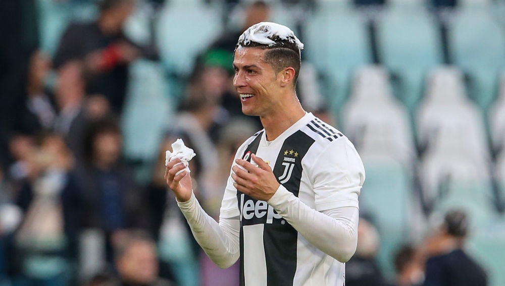 Cristiano Ronaldo durante la celebración del 'scudetto'