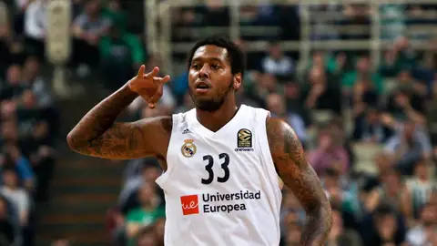 Trey Thompkins, en un partido con el Real Madrid Trey Thompkins, en un partido con el Real Madrid