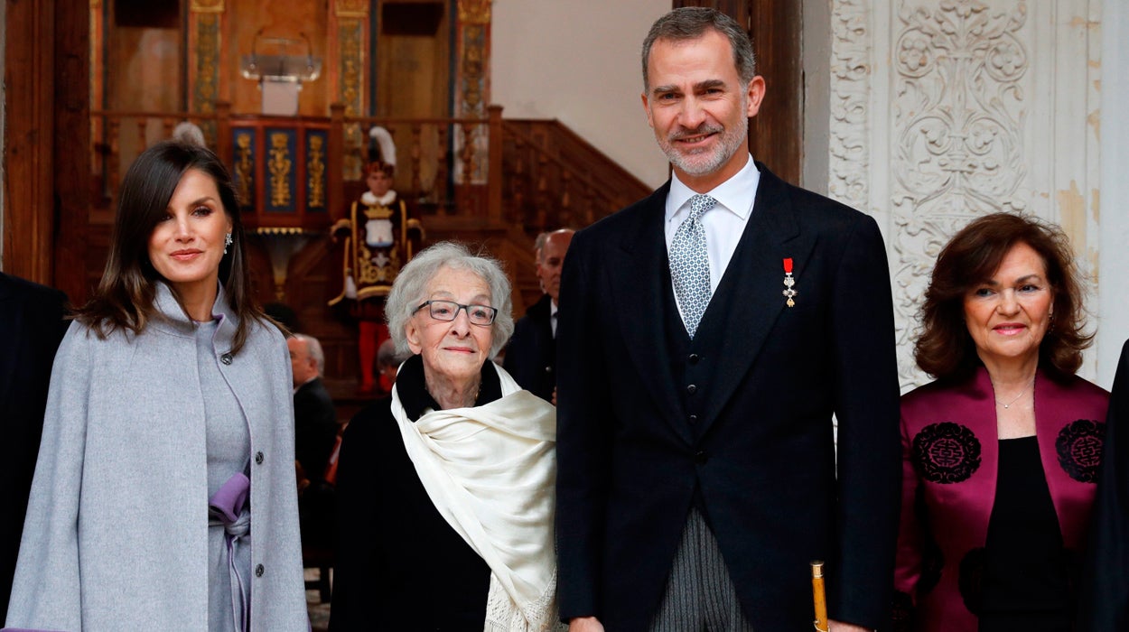 Ida Vitale recibe el Premio Cervantes y reivindica la poesía del Quijote Ida Vitale recibe el Premio Cervantes y reivindica la poesía del Quijote