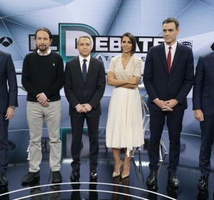 Noticias de la Mañana (24-04-19) Atresmedia vuelve a hacer historia con el debate más visto de la campaña electoral reuniendo a 9.477.000 espectadores y un 48,7% de cuota Noticias de la Mañana (24-04-19) Atresmedia vuelve a hacer historia con el debate más visto de la campaña electoral reuniendo a 9.477.000 espectadores y un 48,7% de cuota