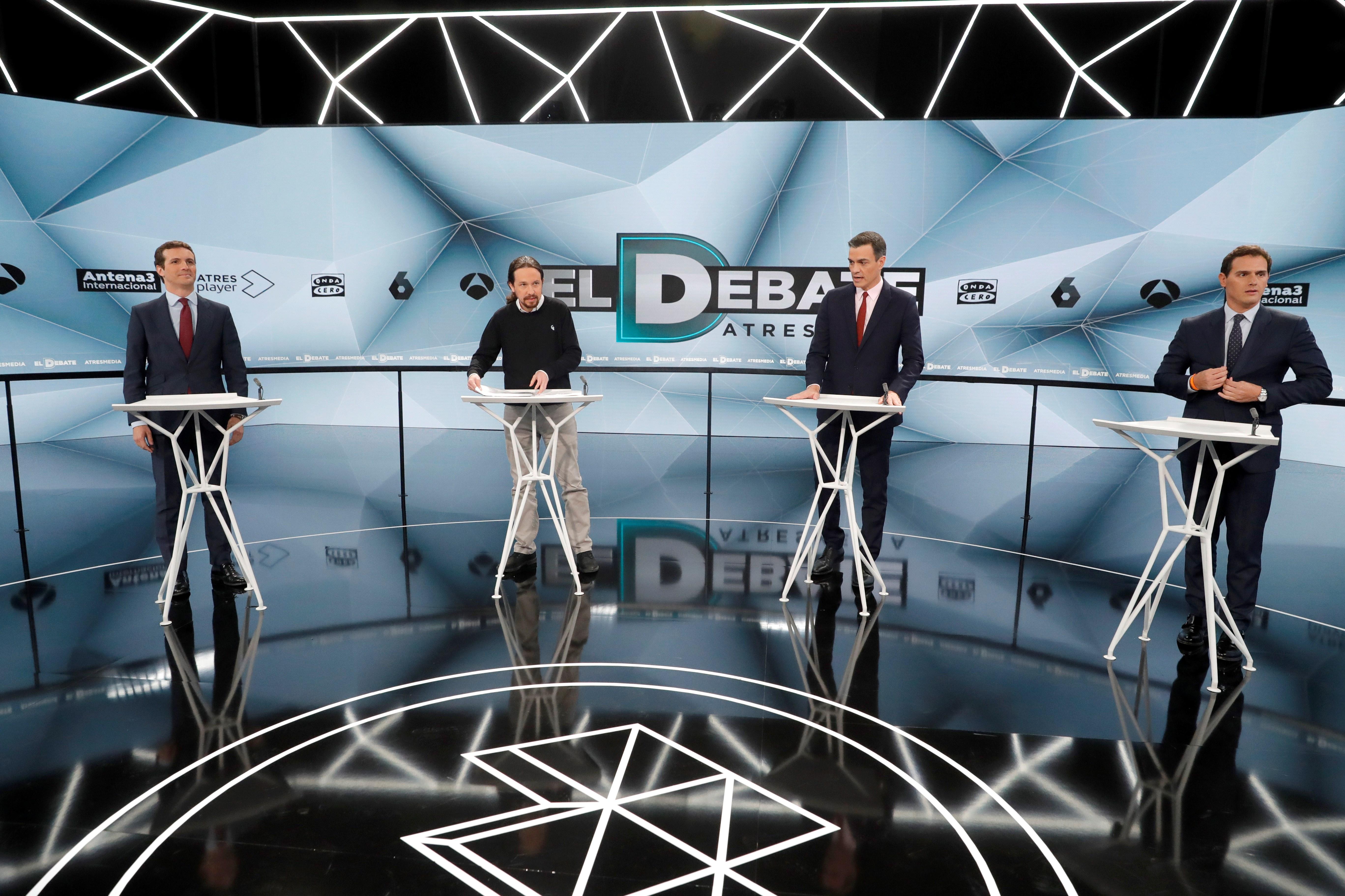 Mesa de redacción: Un concejal de Compromís se desnuda por el debate Mesa de redacción: Un concejal de Compromís se desnuda por el debate