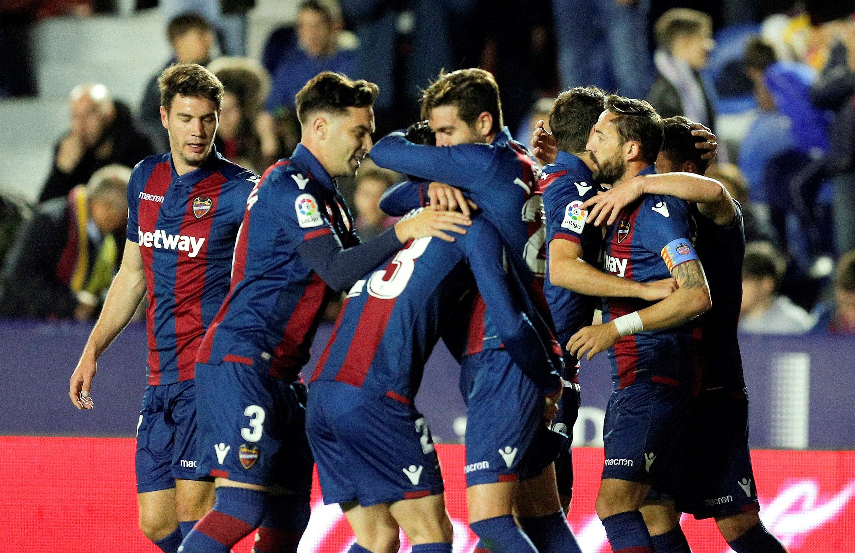 El Rayo cae ante el Levante y depende de un milagro para permanecer en primera El Rayo cae ante el Levante y depende de un milagro para permanecer en primera
