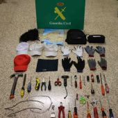 Material requisado por la Guardia Civil en Mallorca a dos presuntos ladrones de casas de lujo.