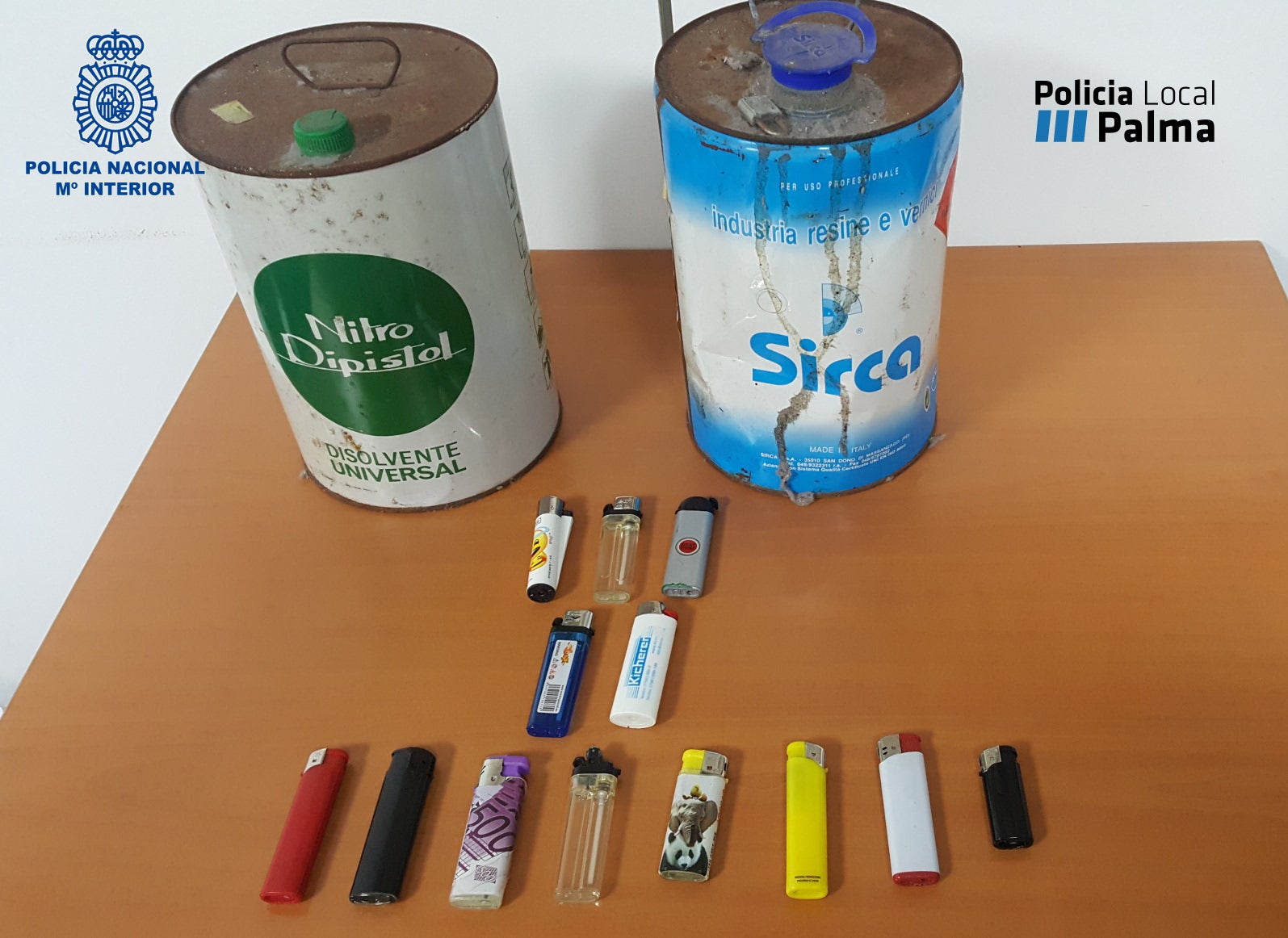 Los dos pirómanos detenidos en Palma habrían provocado más de 100.000 euros en daños Los dos pirómanos detenidos en Palma habrían provocado más de 100.000 euros en daños