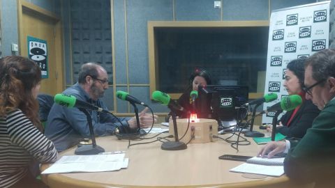 Hoy hay tertulia, contamos en este espacio con representantes de los principales partidos pol&iacute;ticos de la ciudad: Carmen S&aacute;nchez (PP), Chano Alba (Ciudadanos), Carlos Gentil (PSOE) y Lorena Garr&oacute;n (Adelante C&aacute;diz). Hablamos sobre todo de patrimonio cultural. Modera Carmen Pa&uacute;l.