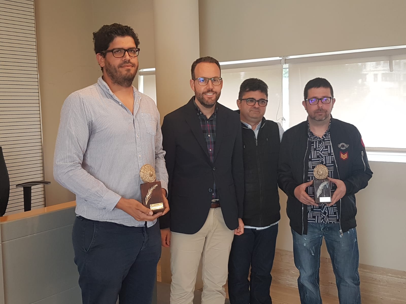 Ecologic Car Vapor, e Illice Consulting, Innovation & Construction reciben el premio 'Emprendedor del mes' Ecologic Car Vapor, e Illice Consulting, Innovation & Construction reciben el premio 'Emprendedor del mes'