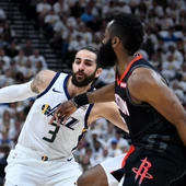 Ricky Rubio y Harden durante un partido de playoffs Ricky Rubio y Harden durante un partido de playoffs
