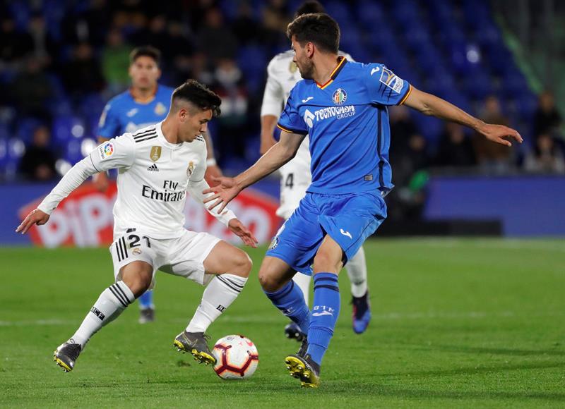 Brahim: "¿Solari? Estoy muy contento con Zidane y no voy a hablar de los que no están" Brahim: "¿Solari? Estoy muy contento con Zidane y no voy a hablar de los que no están"