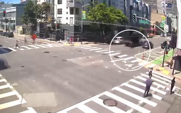 Fallece atropellado por un camión de la basura el famoso skater Pablo Ramírez Fallece atropellado por un camión de la basura el famoso skater Pablo Ramírez