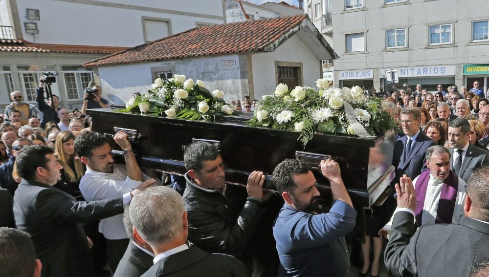 Multitudinario adiós a los dos jóvenes gallegos asesinados en Sri Lanka