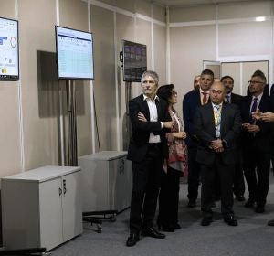 Marlaska comprueba el funcionamiento del Centro de Datos de las elecciones Marlaska comprueba el funcionamiento del Centro de Datos de las elecciones