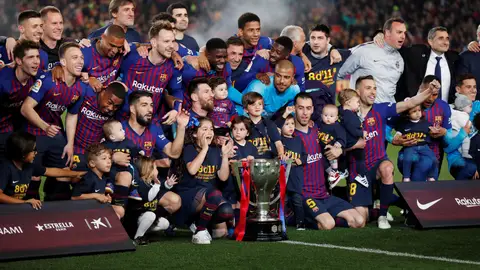 El Barça festeja la Liga en el Camp Nou El Barça festeja la Liga en el Camp Nou