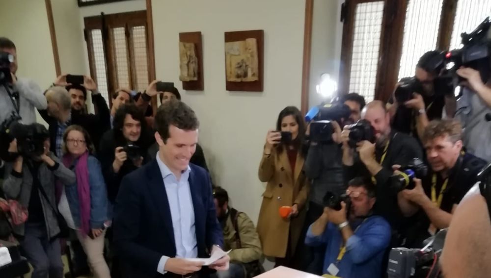 Pablo Casado vota en colegio Nuestra Señora del Pilar Pablo Casado vota en colegio Nuestra Señora del Pilar